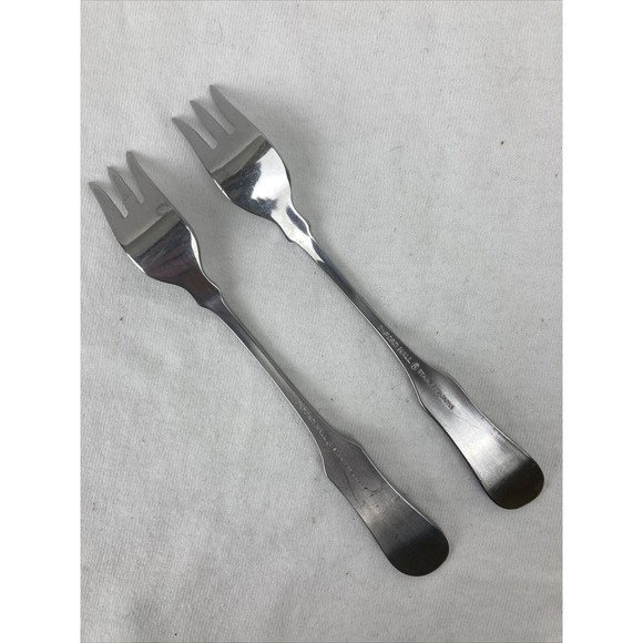 Oxford Hall Stainless OLD FIDDLE Flatware 2 Cocktail Seafood Forks 5 5/8" Japan - Picture 4 of 9